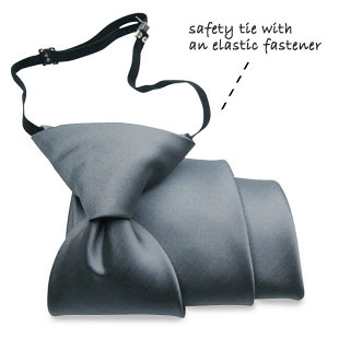 tie with elastic fastener